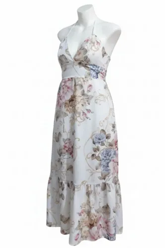 Vestido Longo Branco Com Detalhes De Flores
