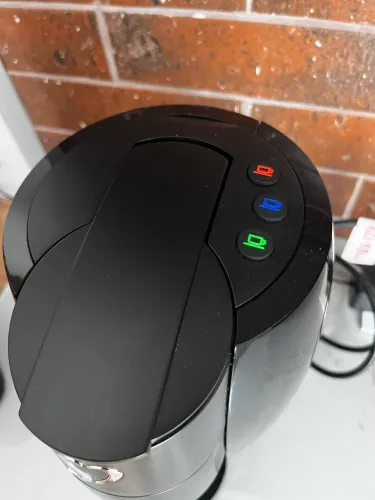 Máquina multibebidas Três
