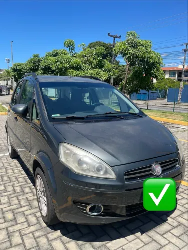 Fiat Idea Attractive 1.4 Fire Flex 8V 5P 2013