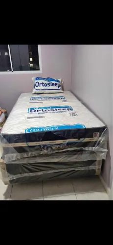 Colchao solteiro novo