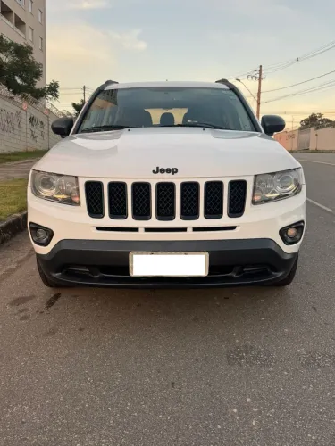 Jeep Compass Sport 2.0 16V 156cv 5P 2014
