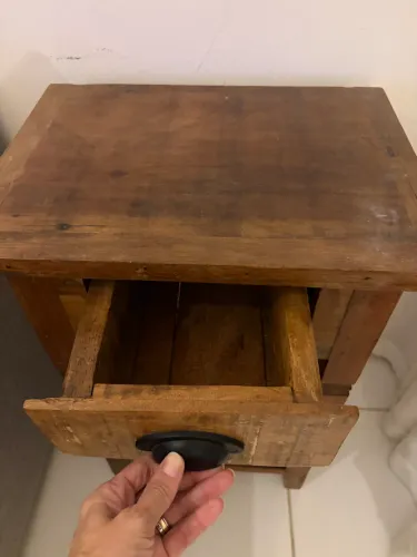 Mesa de Cabeceira Madeira Maciça