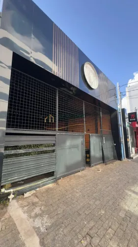 Espaço comercial disponível na Rua Estevão de Mendonça no Bairro Quilombo!