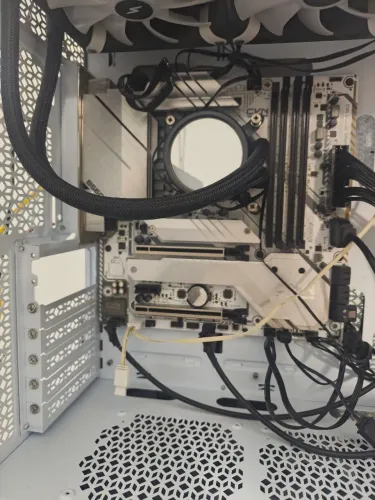 Placa Mãe CVN B560M Gaming Frozen Colorfull