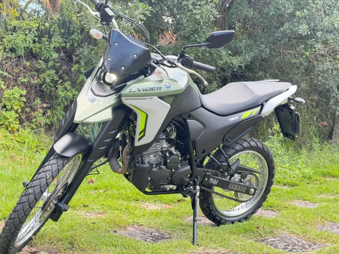 YAMAHA XTZ 250 LANDER 2025/2025 - APENAS 2.000 KM