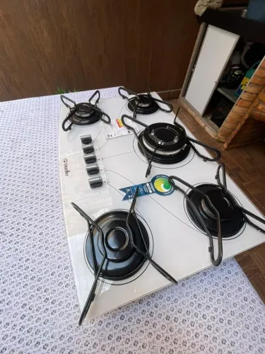 Cooktop Mueller 5 bocas - Chama tripla - Produto novo
