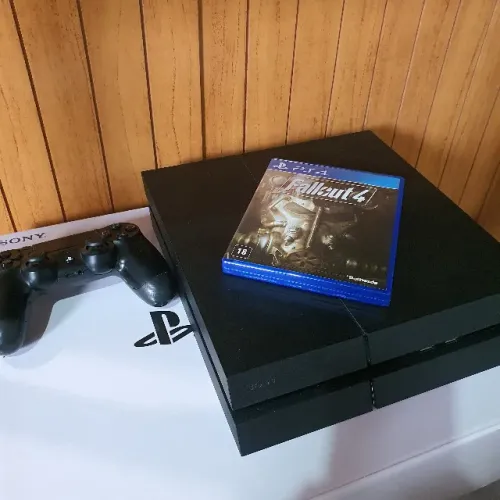 PS4 Fat com controle original e jogo