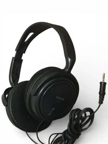Fone de ouvido P2 Philips SPH2000 bom para estúdio e podcast 