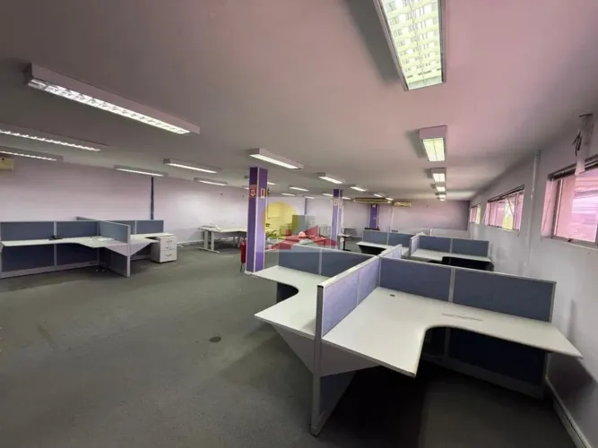 SALA COMERCIAL no ZONA INDUSTRIAL NORTE com 0 quartos para LOCAÇÃO, 440 m²