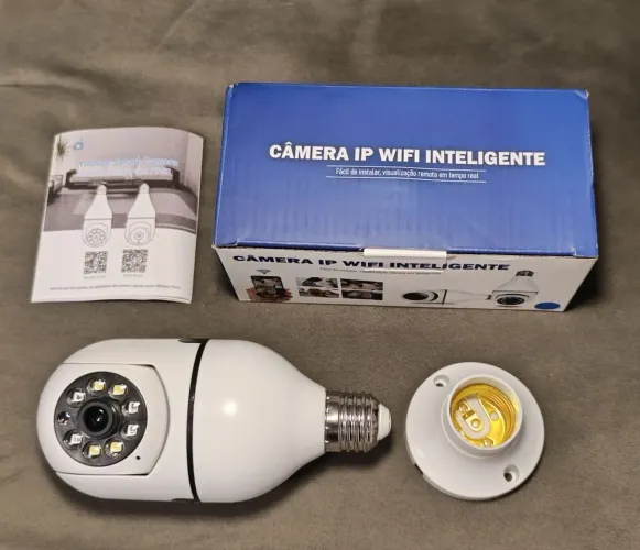 Câmera Lâmpada 360° Wi-Fi 1080p Full HD