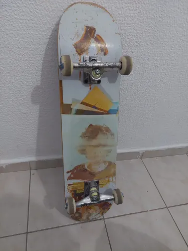 Skate Intruder Ótimo para Iniciantes