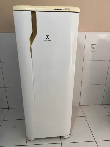 Geladeira Electrolux