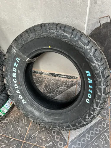 Pneu roadcruza 265/70/18