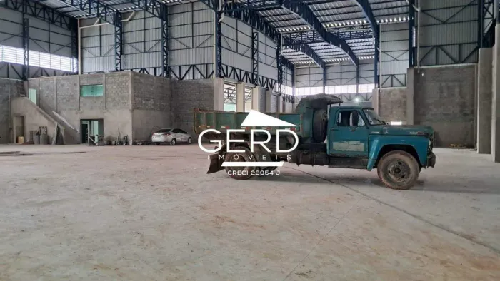 Galpão Industrial 2.180 m² em Itapecerica da Serra  Próx. Régis Bittencourt