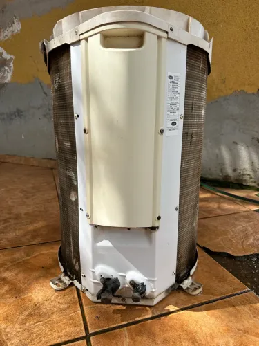 AR CONDICIONADO PISO TETO 18000BTU SEMINOVO CARRIER 