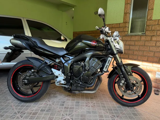 Yamaha FZ6N Fazer 600
