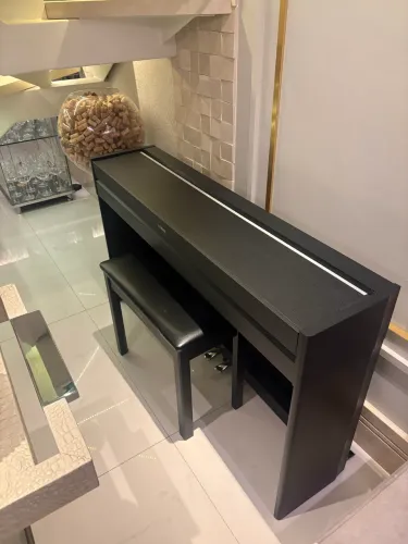 Piano elétrico Yamaha Arius YDP-S55B