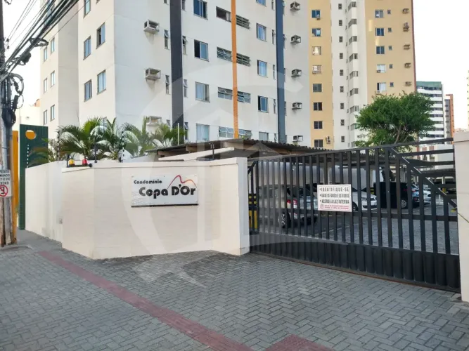 Apartamento para Aluguel no Bairro Luzia, Aracaju ? 3 Quartos com Armários, Varanda e Sala