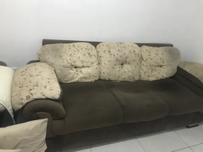 2 sofás a venda podemos negociar o valor 
