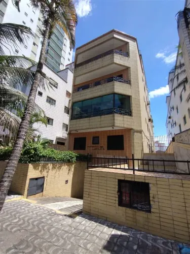 Excelente apartamento de 02 dormitórios, sendo 01 suíte, sacada integrada com os dormitóri