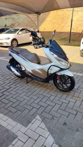 HONDA PCX DLX 2021