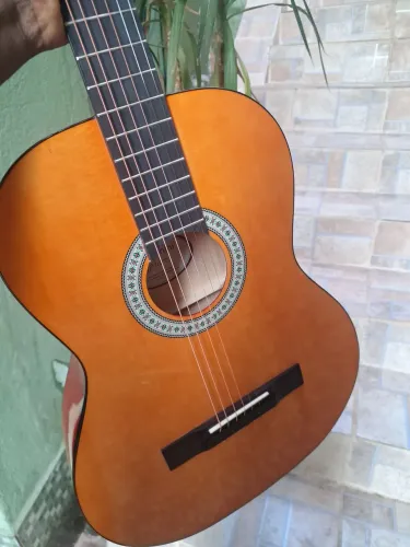 Violão bom Giannini