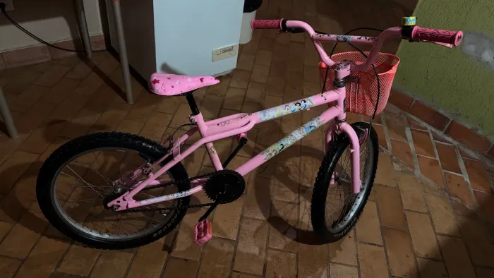 Bicicleta rosa aro 20 menina supernova