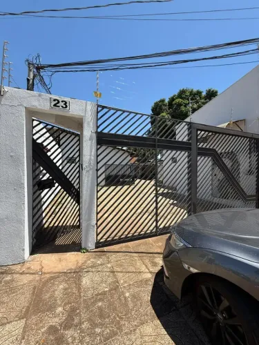 Casa grande no centro com suíte