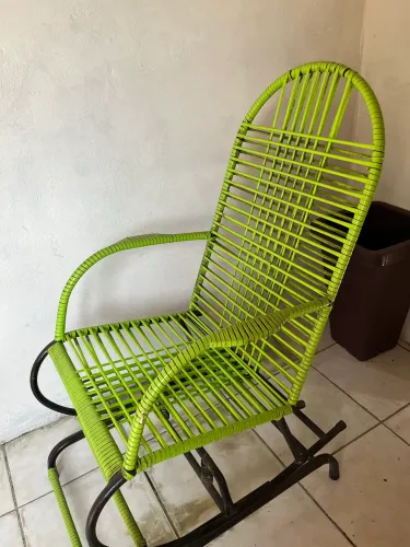 Cadeira de macarrão de balanço 
