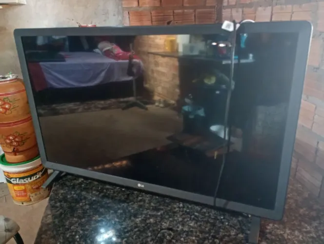 TV LG 32 com defeito. Não liga.
