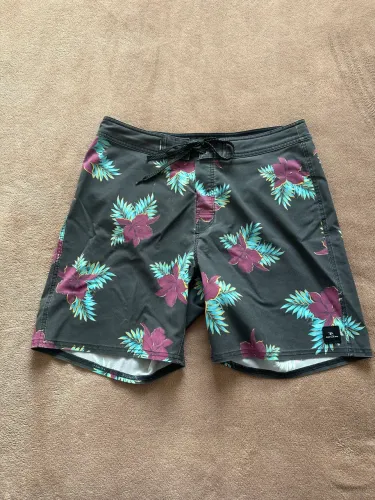 Bermuda de Surf Rip Curl Mirage Importada