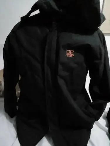 Lote de Roupas 40 peças + 4 Malas