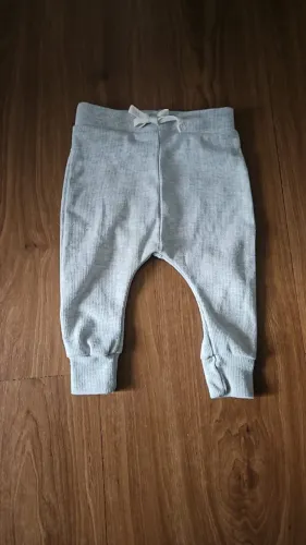 Calça cinza recém nascido (RN)
