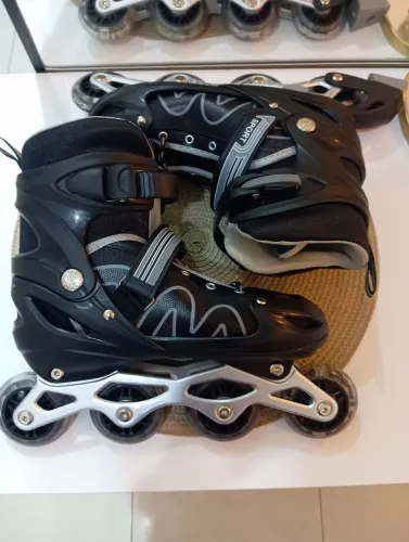 Kit Patins Inline Inline Sport (Novo) + Capacete e Proteções + Bolsa de Transporte