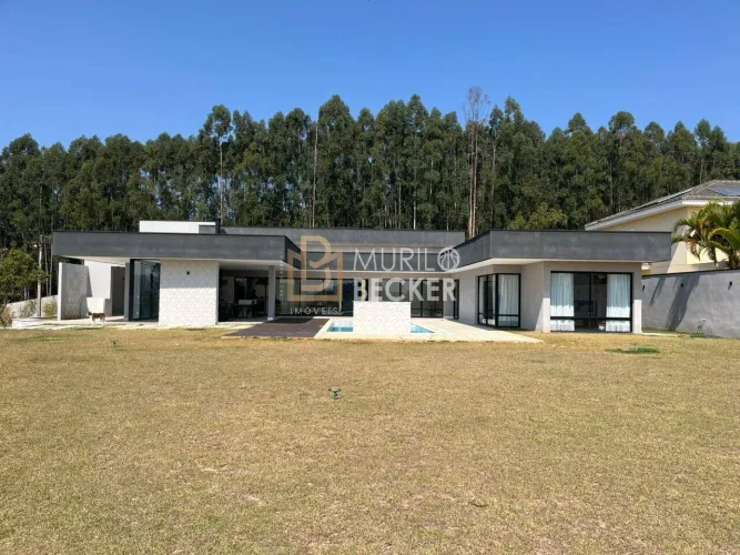 Casa Térrea com 3 quartos á venda no Condomínio Village Parahybuna