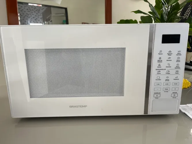 Micro-ondas Brastemp 32L Branco com Menu Gourmet - BMS46AB