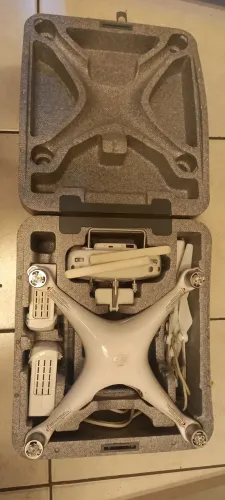 Phantom 4 DJI