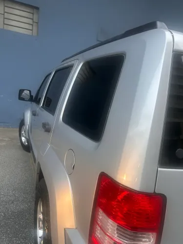 Jeep Cherokee Sport 3.7 4X4 V6 12V Aut. 2008