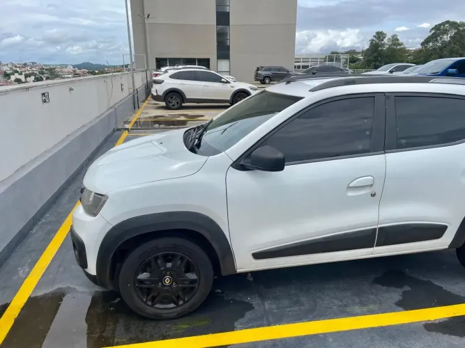 Renault Kwid Outsider 1.0 Flex 12V 5P Mec. 2021