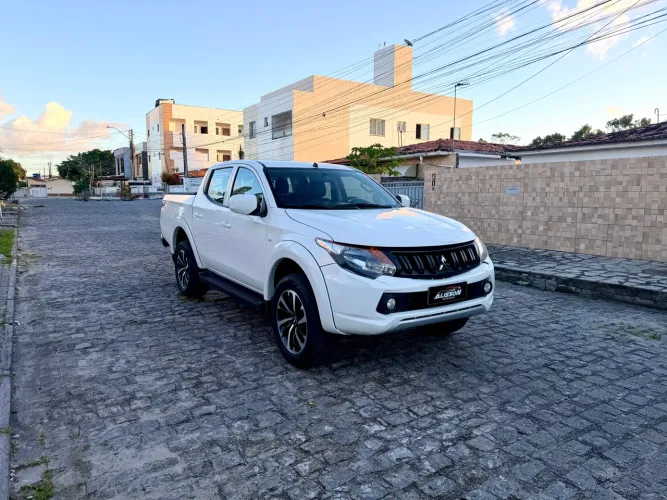 Mitsubishi L200 Triton Sport GLS 2.4 CD Diesel Aut. 2023