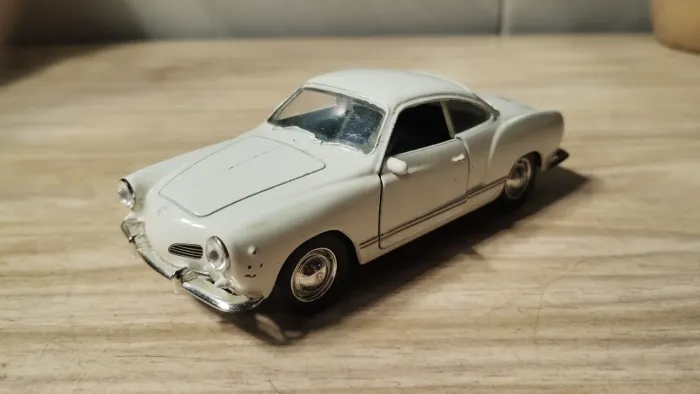 Miniatura Vw Karmann-ghia Coupe - Escala 1/36 Welly<br>