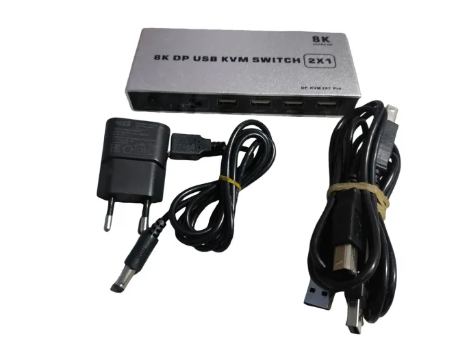 Switch KVM DisplayPort 8K Ultra HD 2x1 Pro + Cabos E Fonte