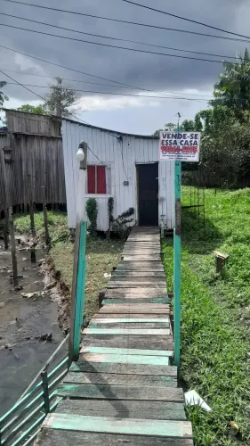 Vende-se essa casa 