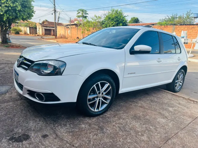Volkswagen Golf Sportline 1.6 MI Total Flex 8V 4P 2012