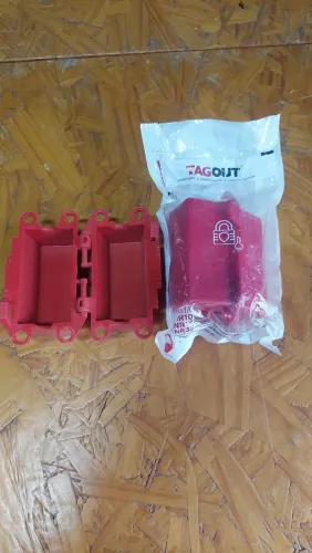 Dispositivo de bloqueio de tomada pequeno tagout