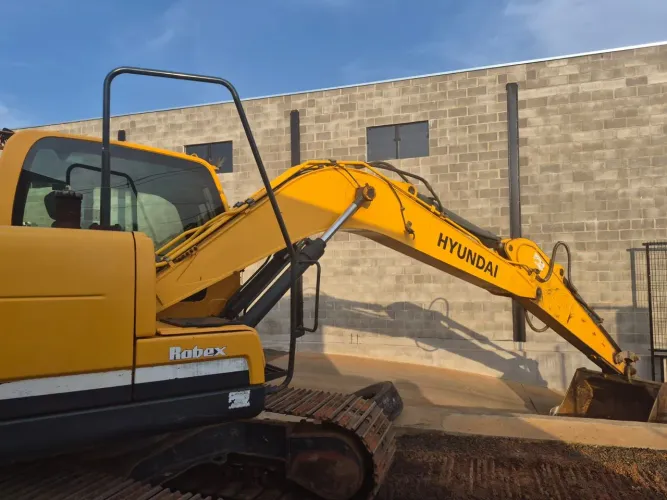 ESCAVADEIRA HIDRÁULICA HYUNDAI 140LC9 ANO 2019