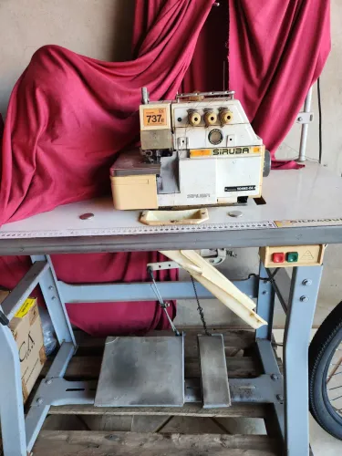 Maquina de costura