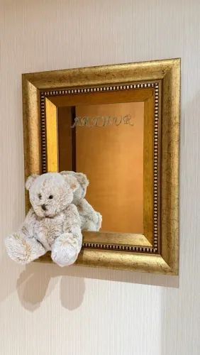 Quadro Moldura Dourada com Espelho + Urso Pelúcia