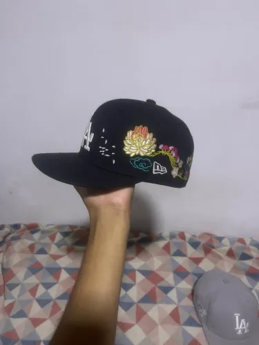 Bone fechado LA (raridade) 