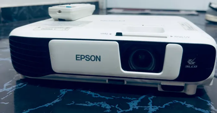 Projetor Epson PowerLite X41+